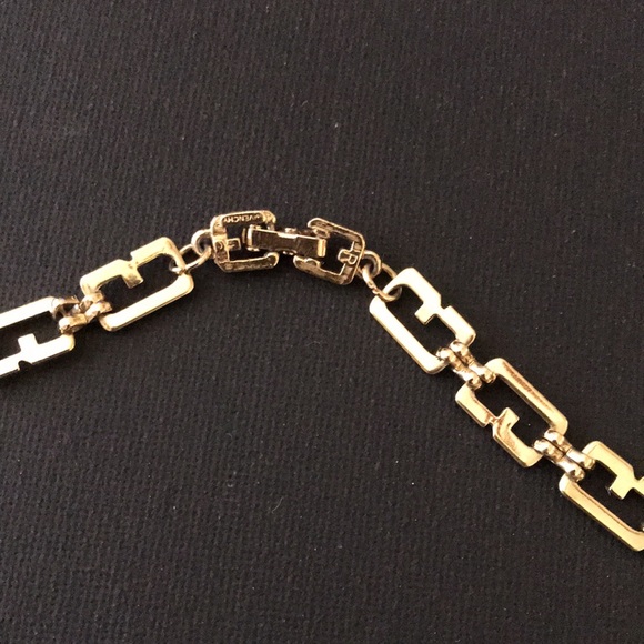 🎯 Givenchy Necklace “Vintage” - Picture 6 of 15